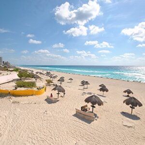 public beach cancun